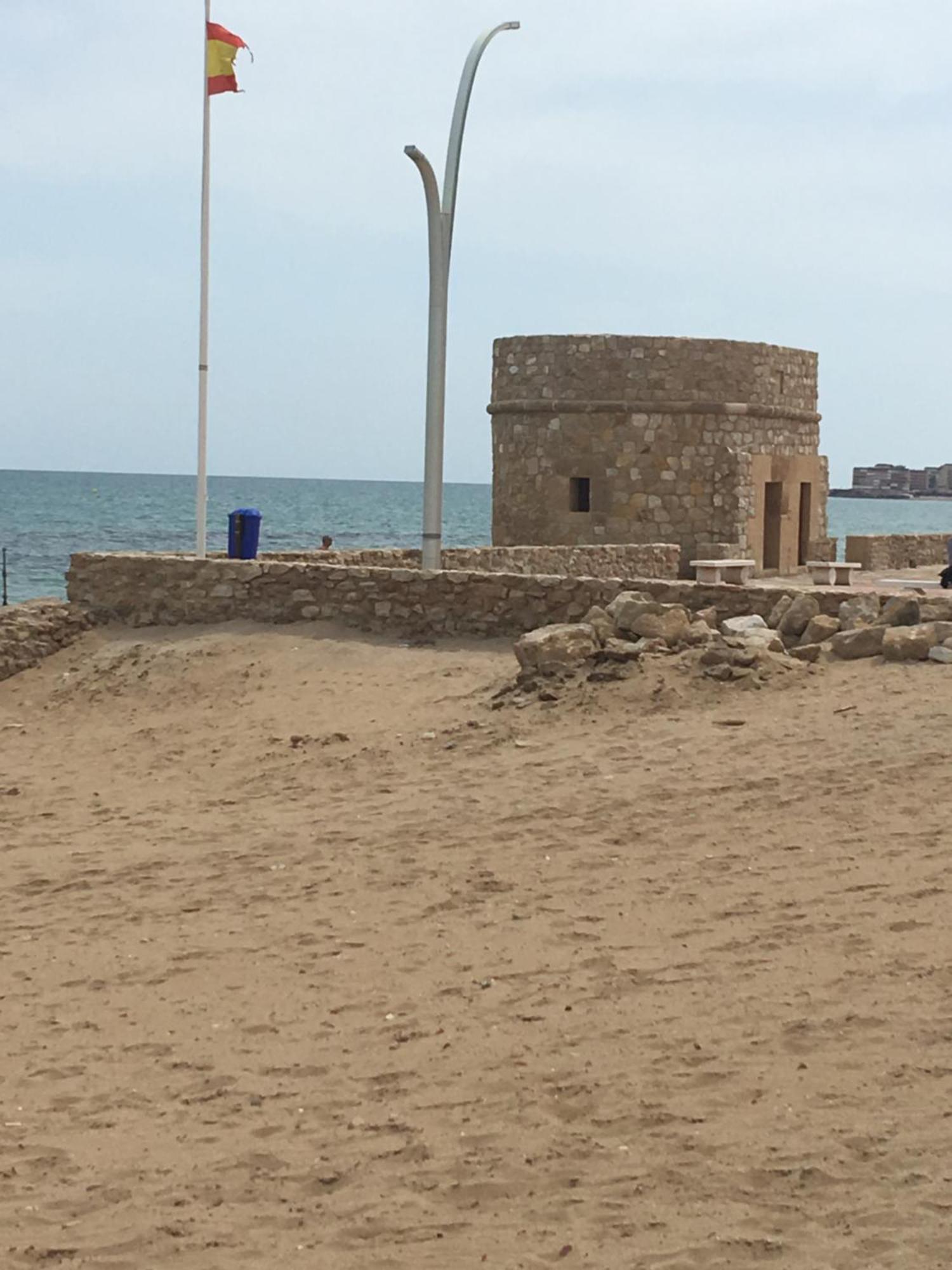 Delfin Apartment La Mata  Ngoại thất bức ảnh
